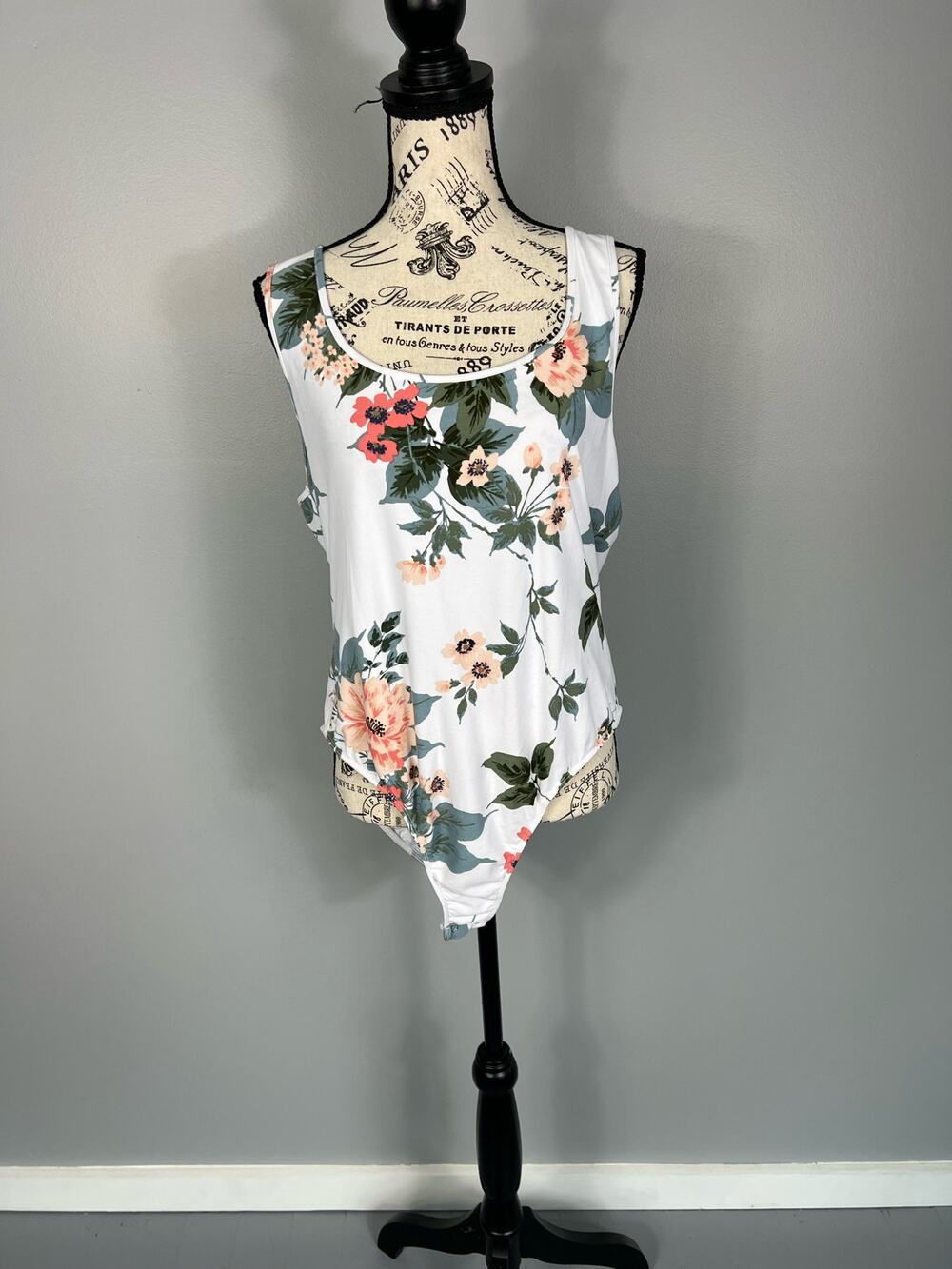 NWOT Charlotte Russe floral sleeveless tank bodysuit